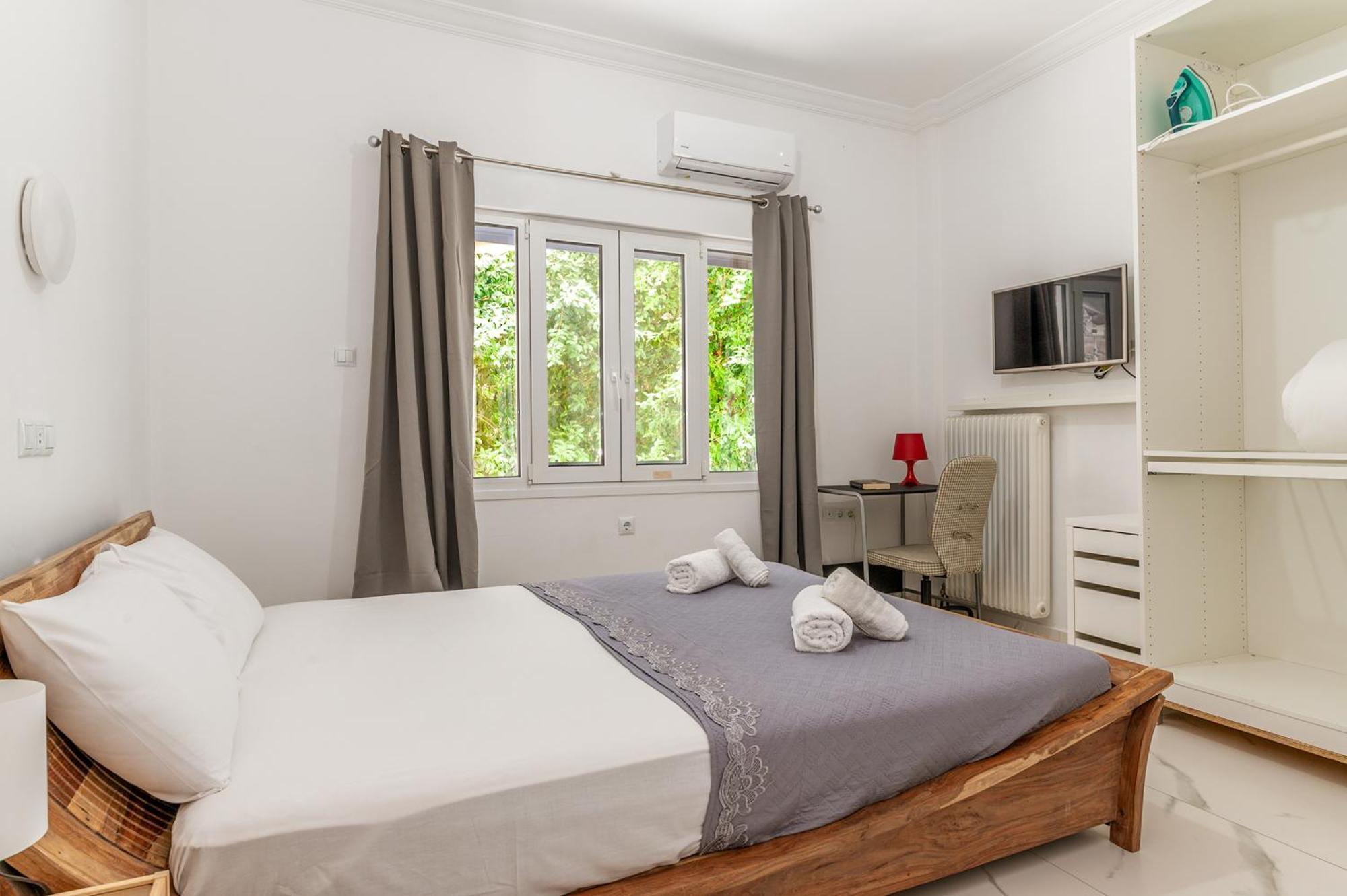 The Omonoia Modern, 3Bd Apartment Athena Bagian luar foto