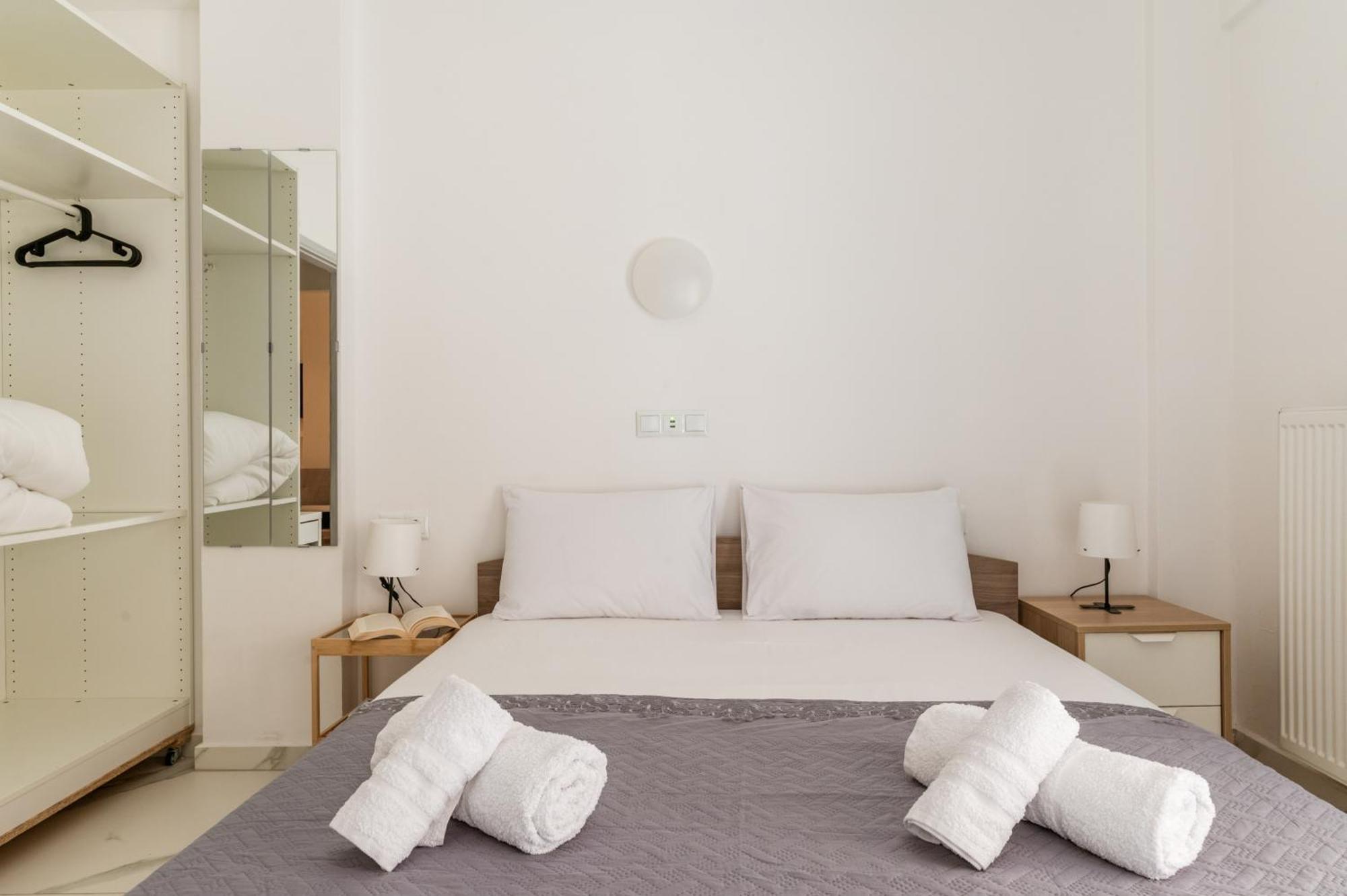 The Omonoia Modern, 3Bd Apartment Athena Bagian luar foto